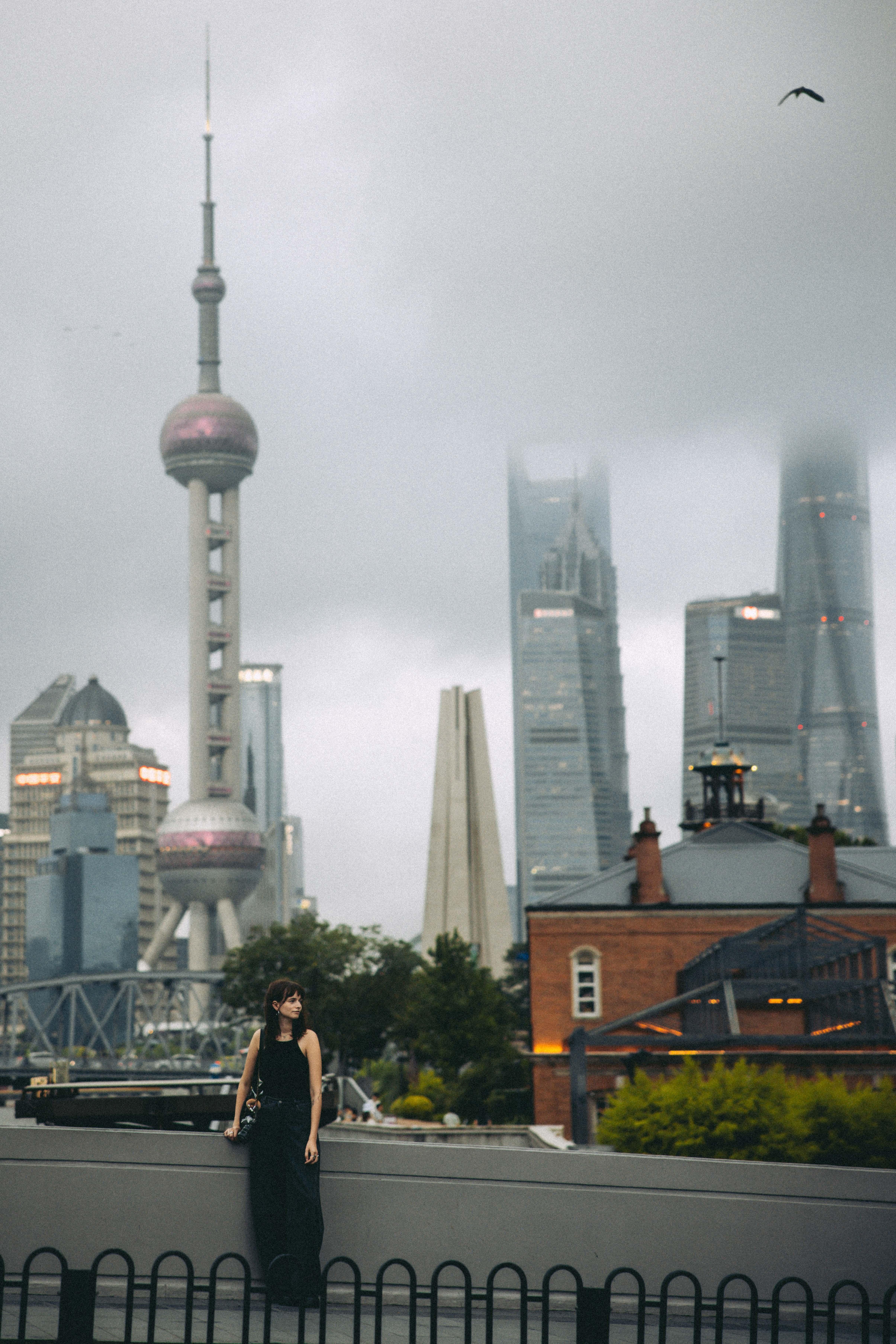 Shanghai : Private Professional Photo Shoot at The Bund