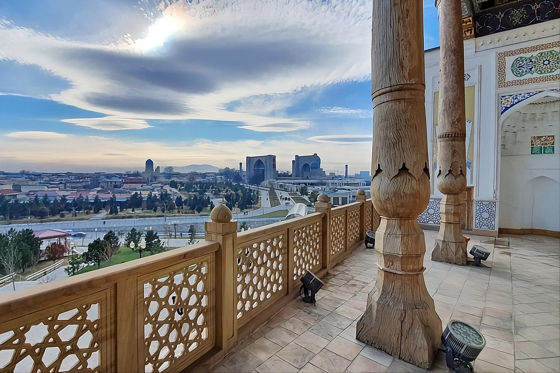 Samarkand: Historical Walking Tour with Local Guide