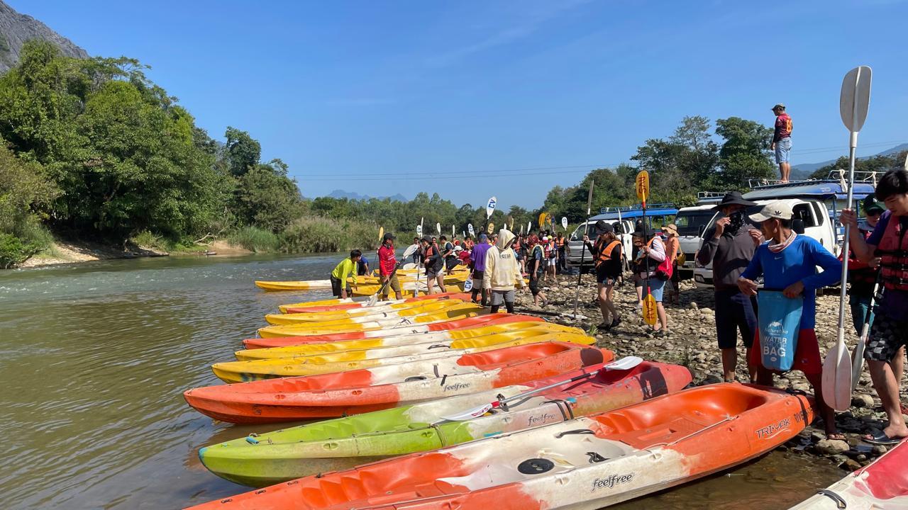 Day Trip Vientiane - VangVieng by Express Train