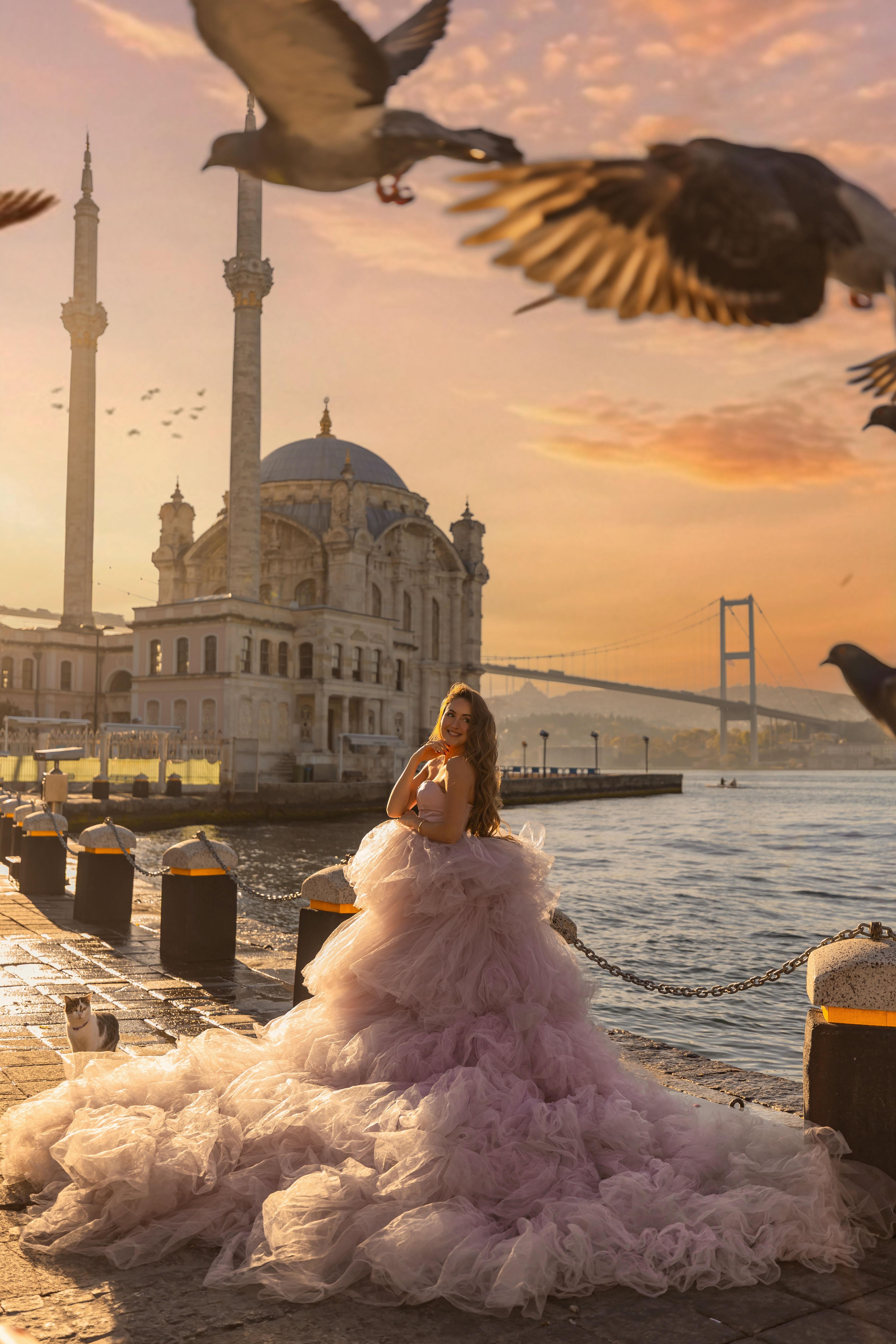 Istanbul Sunrise Photoshoot with Dress Rental in Ortaköy 3