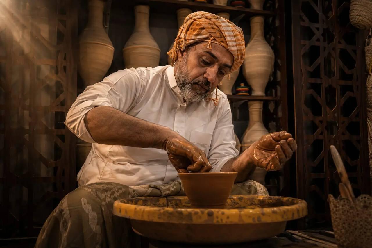Mecca: Al-Attas Inn experience with Dinner & Activities