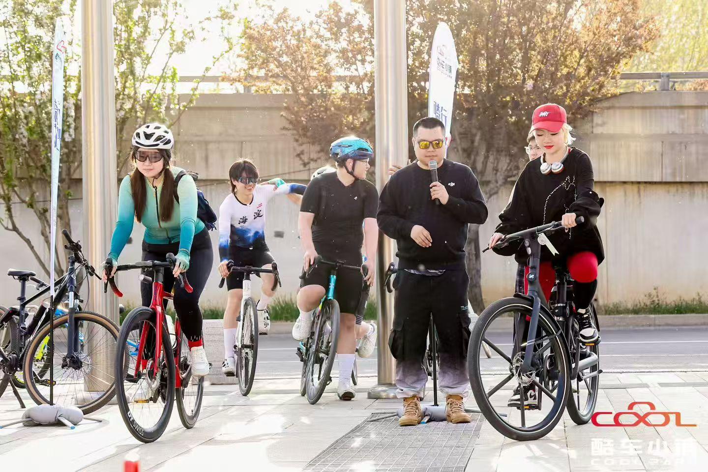 Beijing: E-Bike Tour with around Forbidden City & home lunch 2