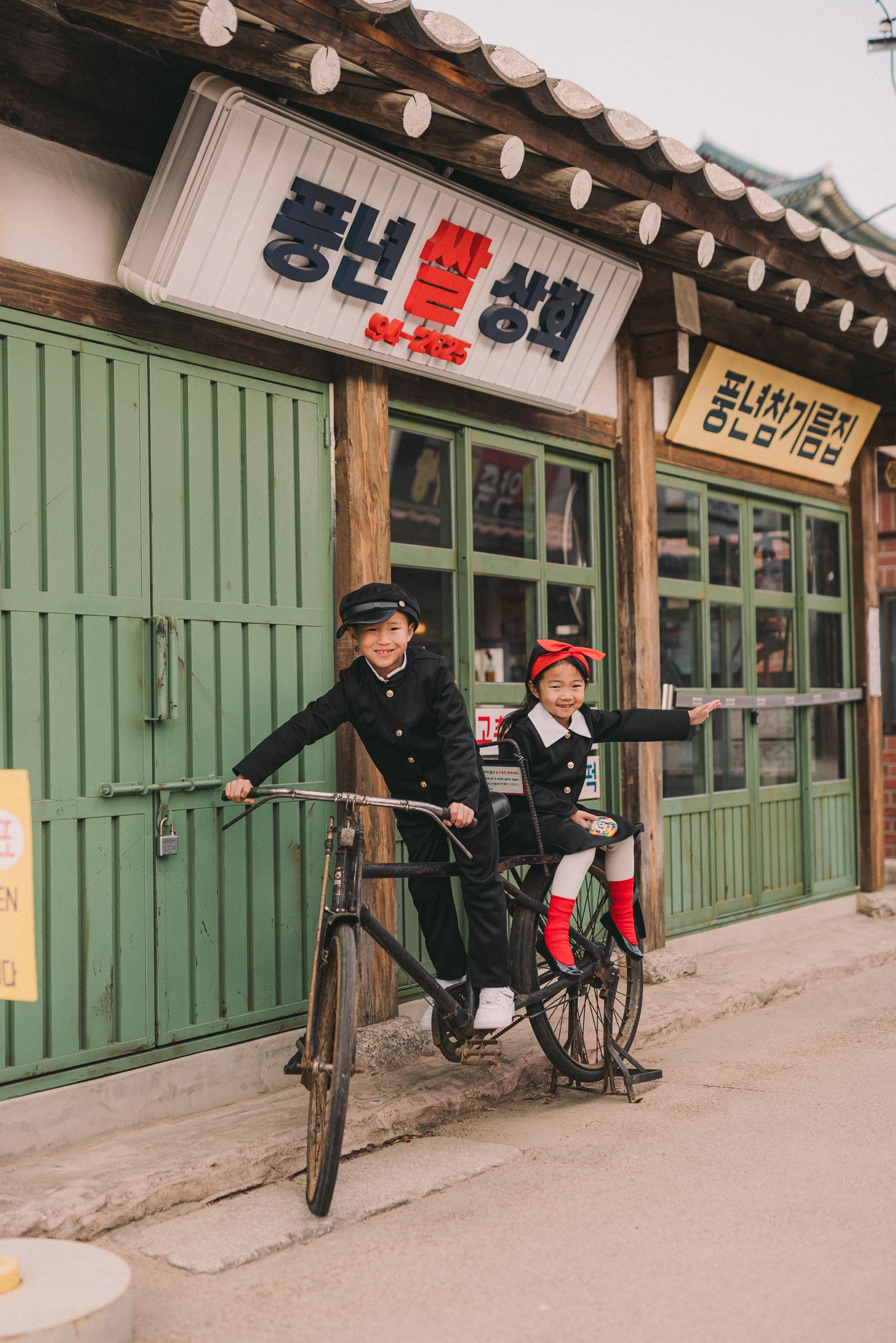 Seoul: Old School Uniform Photoshoot with Costume 3