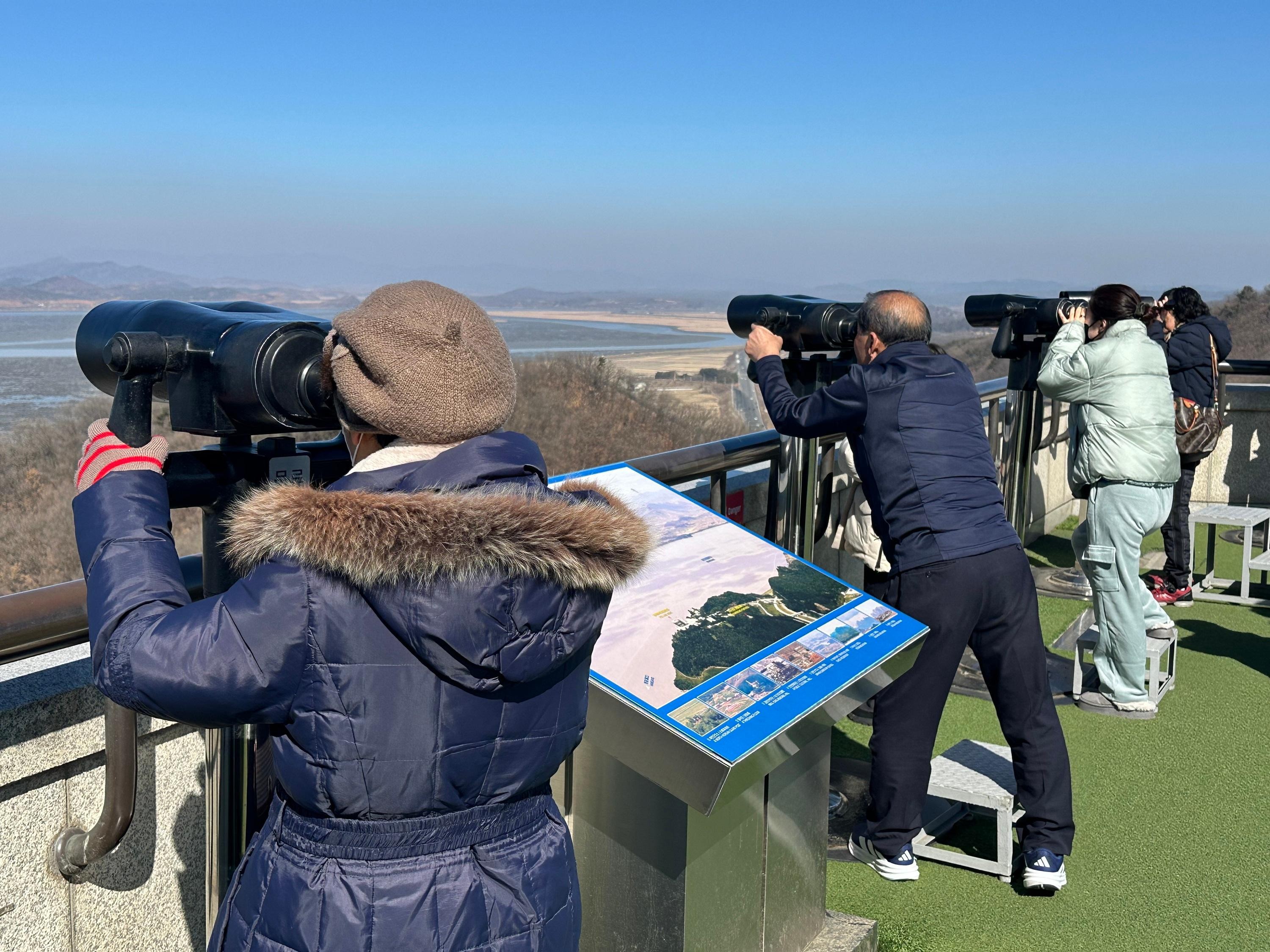 Seoul: Private DMZ Tour with a Veteran Who Served There 2