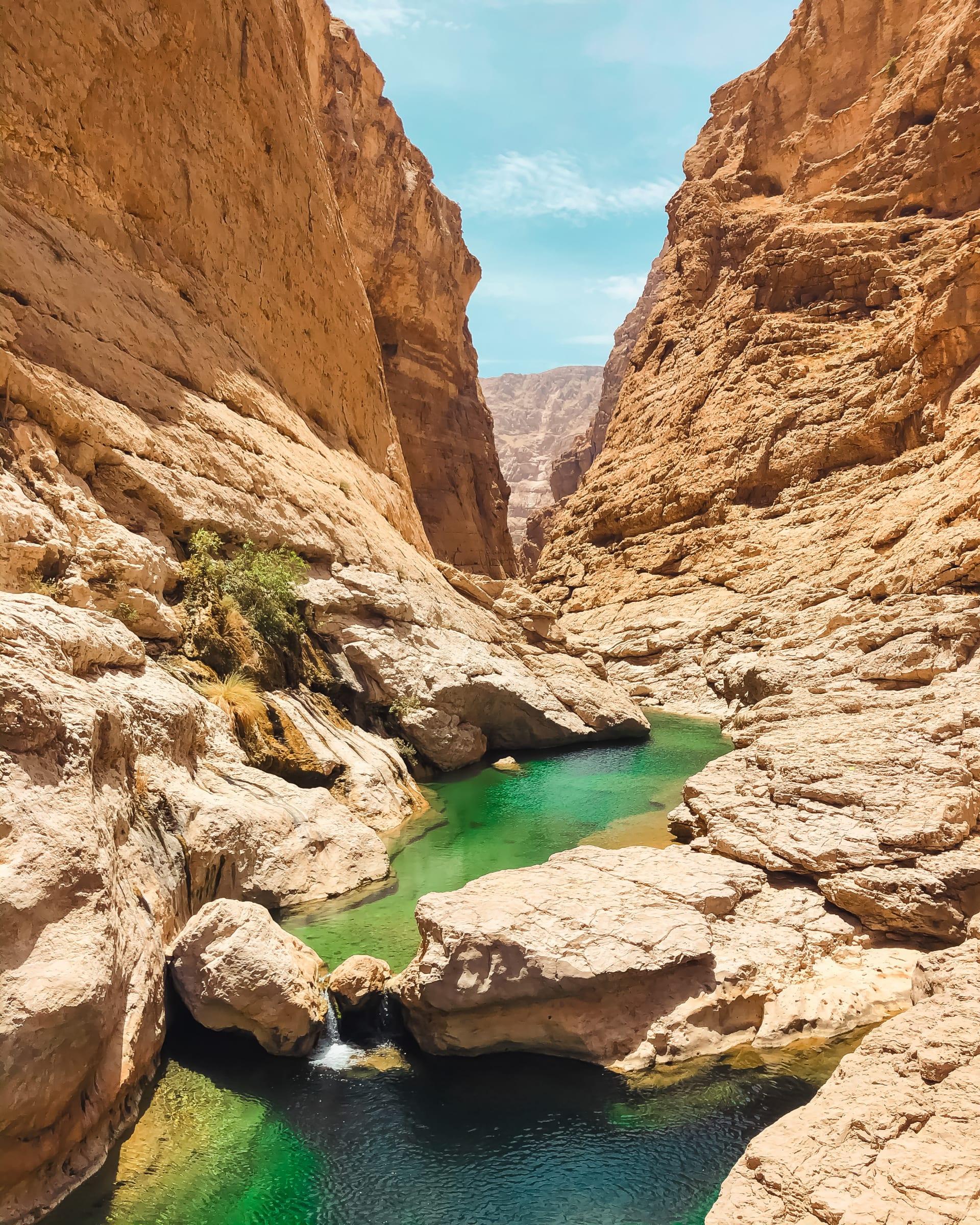 From Muscat: Private Day Tour to Bimmah Sinkhole & Wadi Shab 3