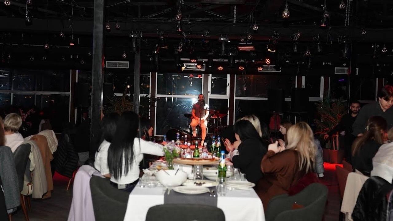 ChaCha Crawl Batumi: Guided Pub Crawl with Unlimited Drinks 3