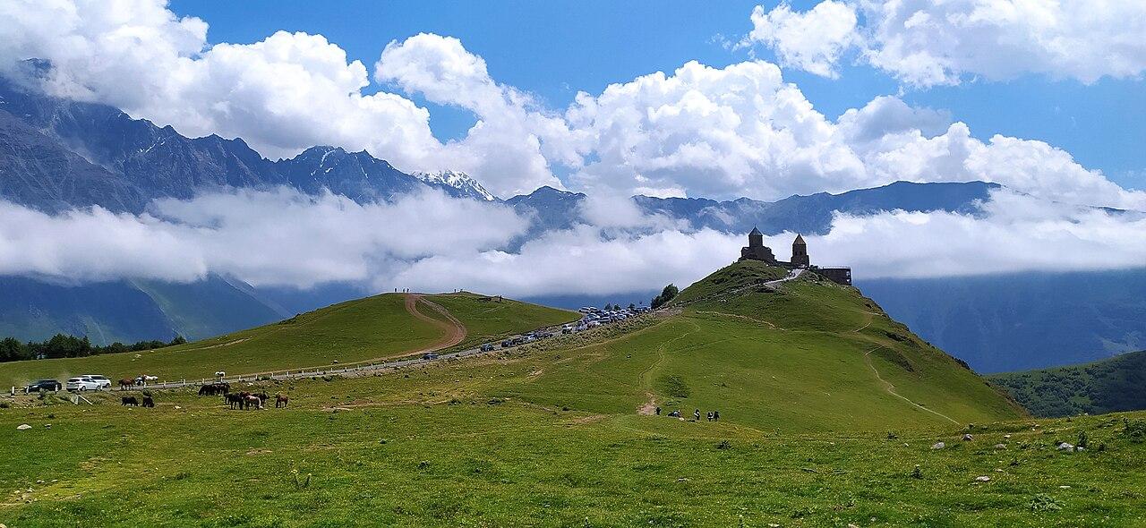 Tbilisi: Kazbegi & Gergeti Trinity Church Day Tour 3