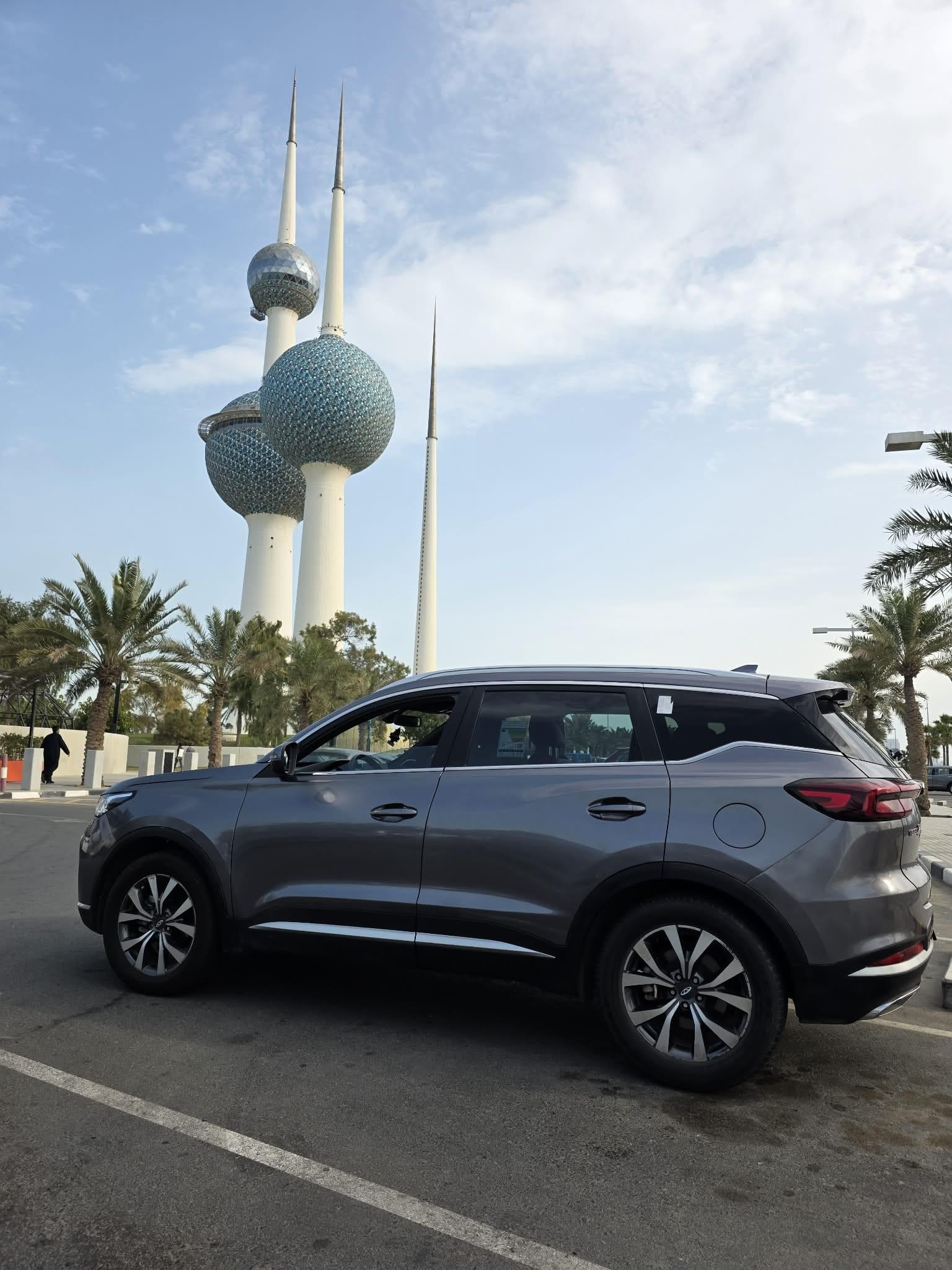 Kuwait: Airport Pickup & Drop-off. Low Cost Airport Transfer