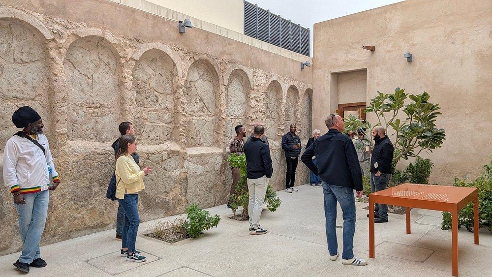 Boat Cruise Dinner, Hotel Transfer and Guided Muharraq Walk 2