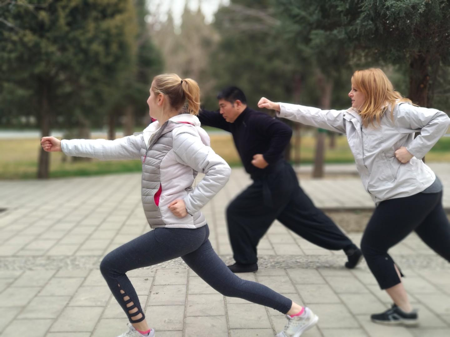 Chinese Kung Fu Experience Class in Beijing 2