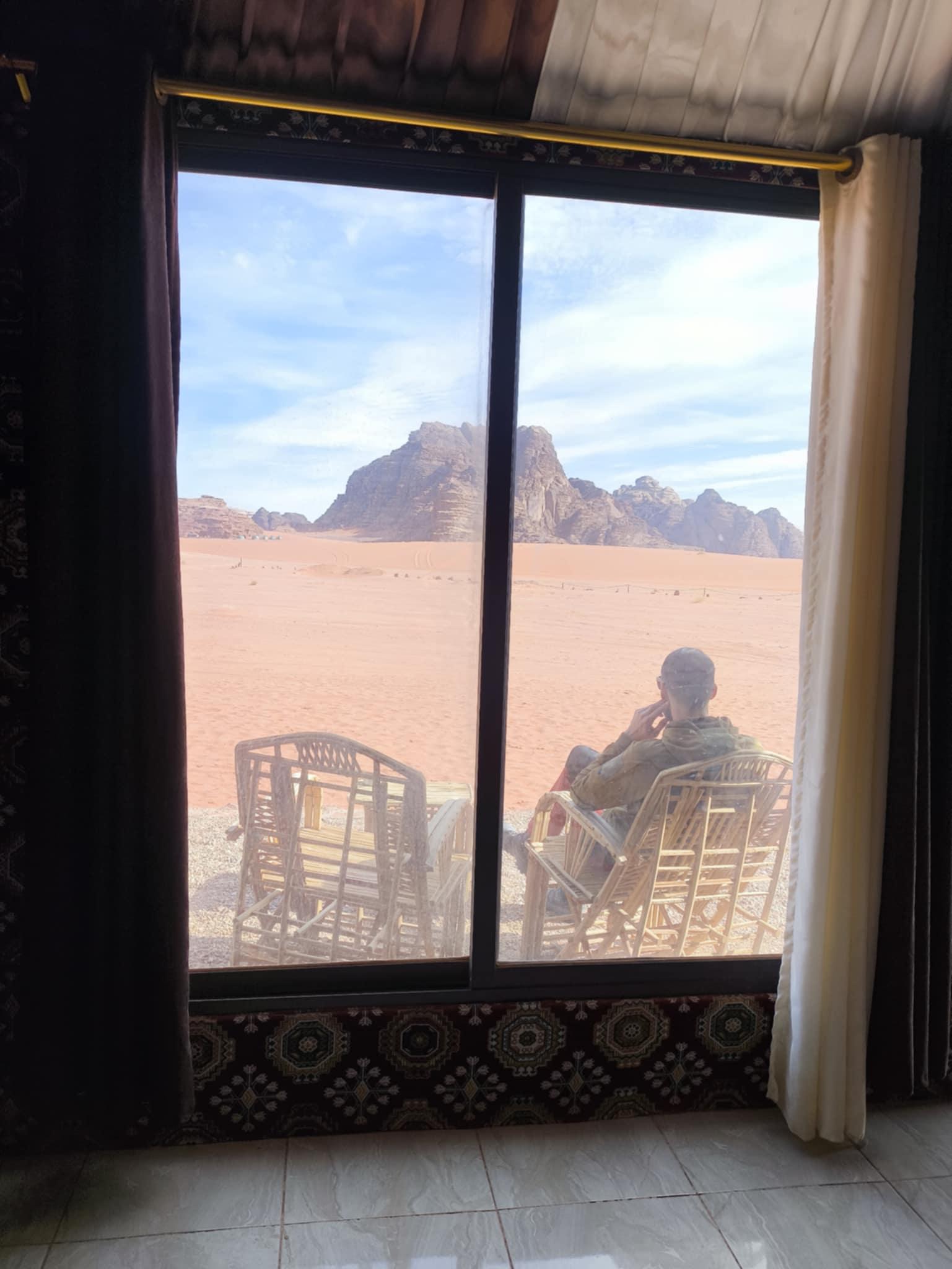 Wadi Rum: 1-Night Jeep Tour with Dinner and Breakfast 2