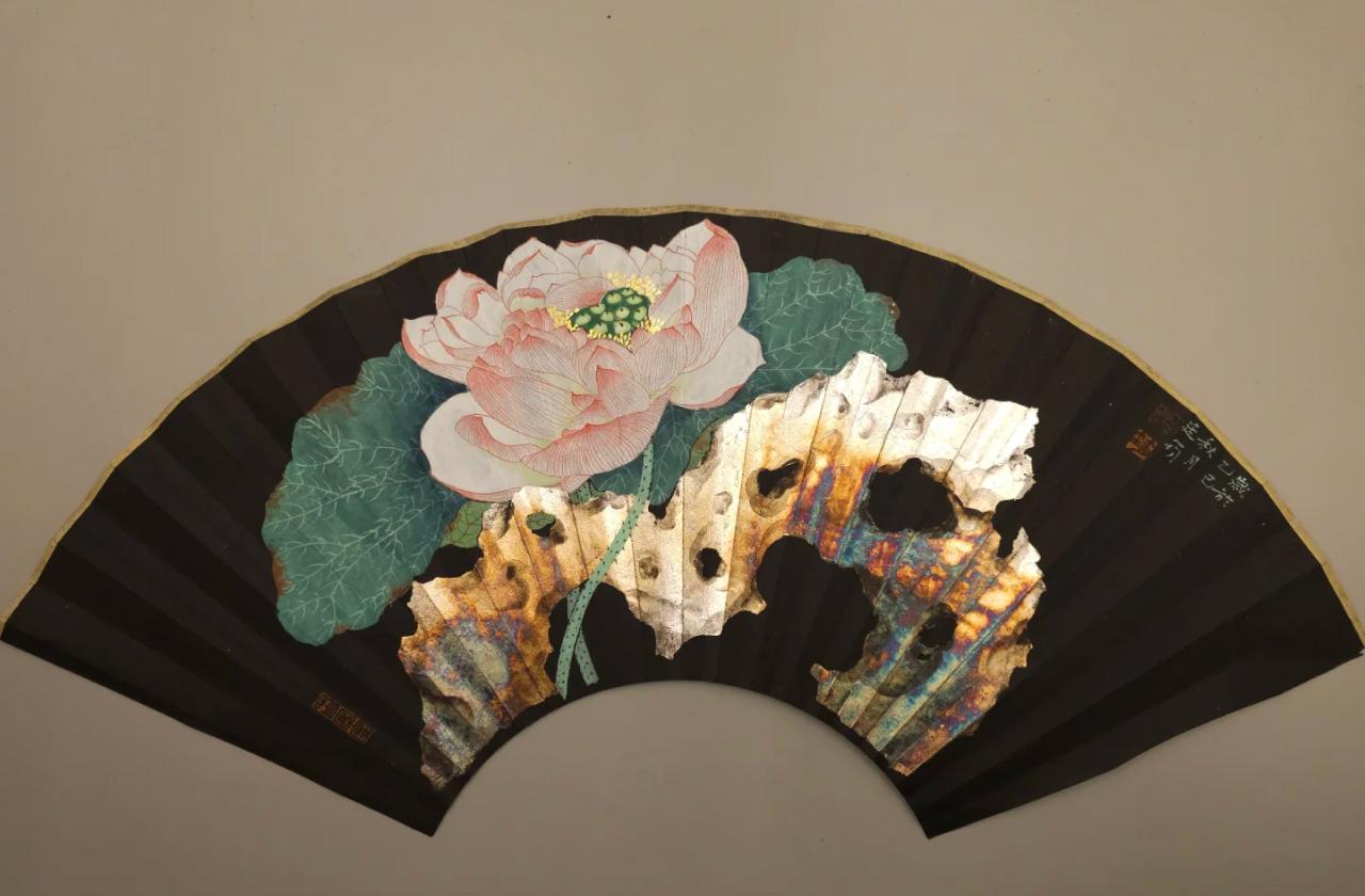 Shanghai: Create Your Own Gold Leaf Artwork Experience