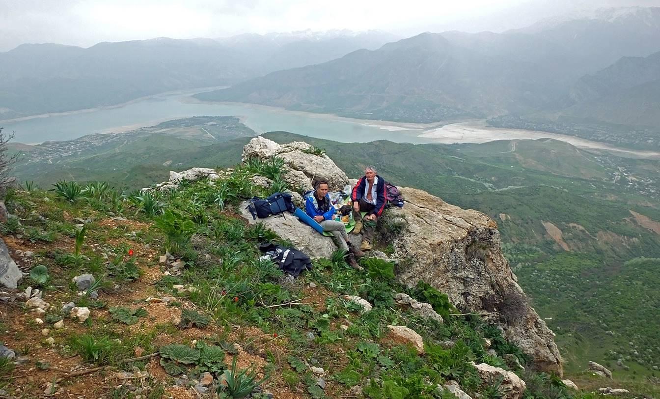 Little Chimgan Hiking Tour with Free Pro Photography 3