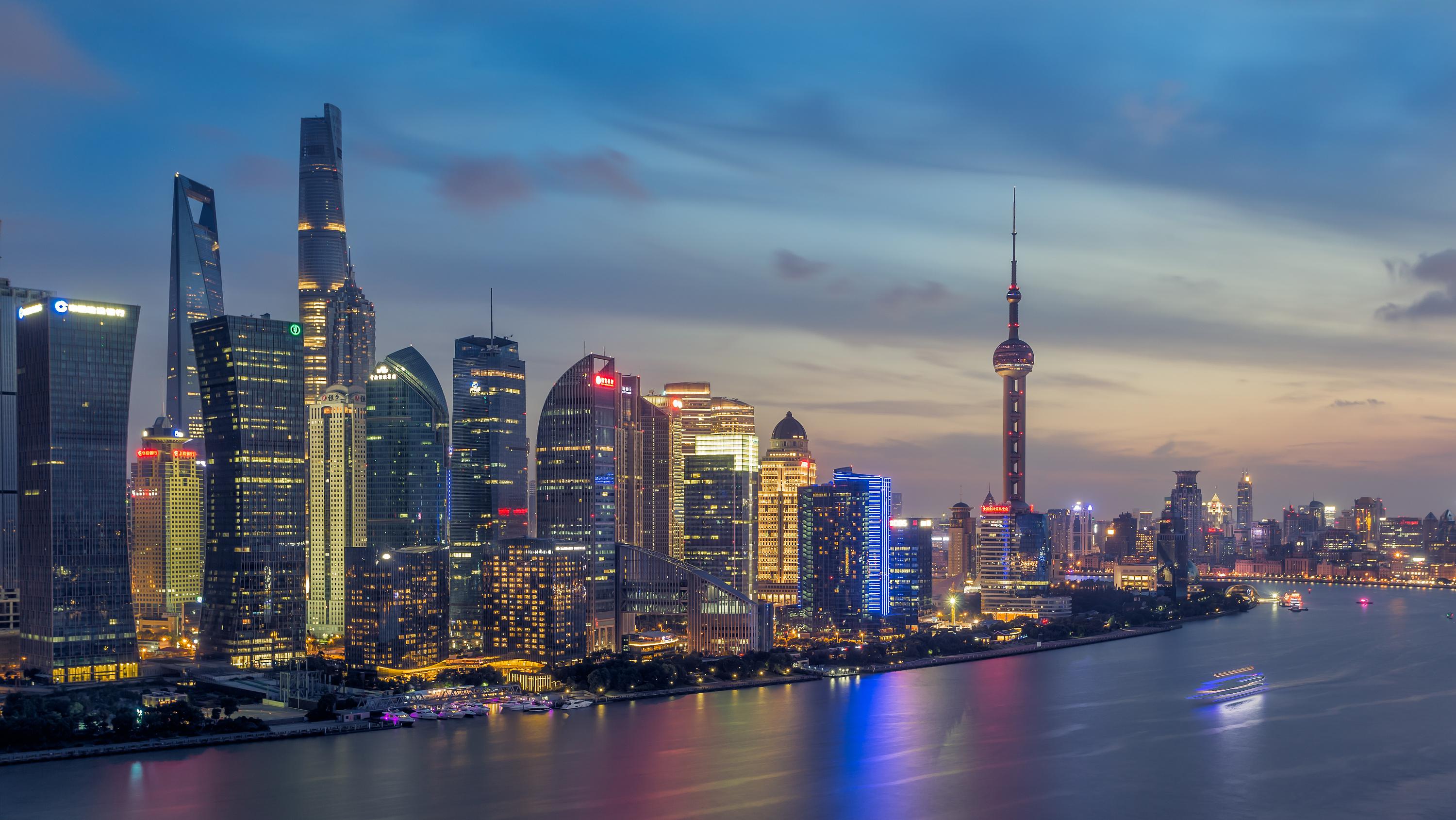 Shanghai: Private Customizable City Highlights Tour