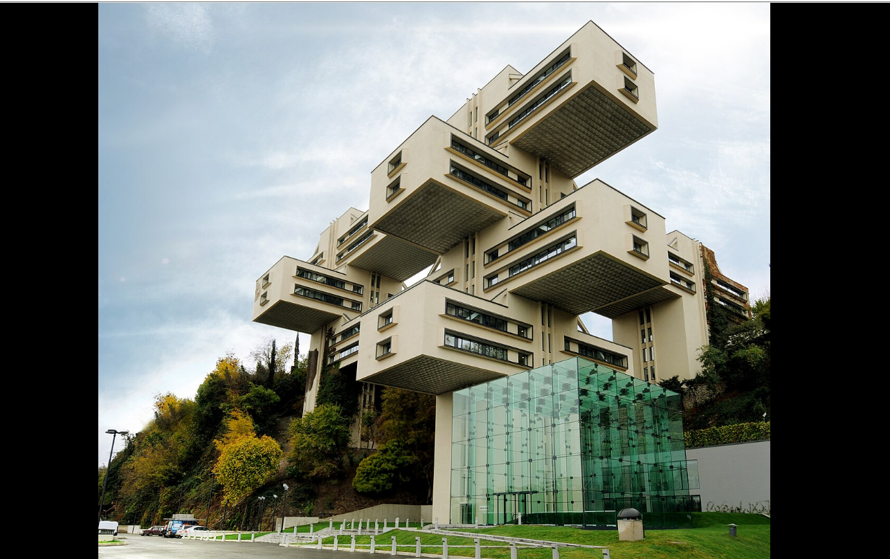 Tbilisi: Soviet Architecture Guided Tour with Transfers 3