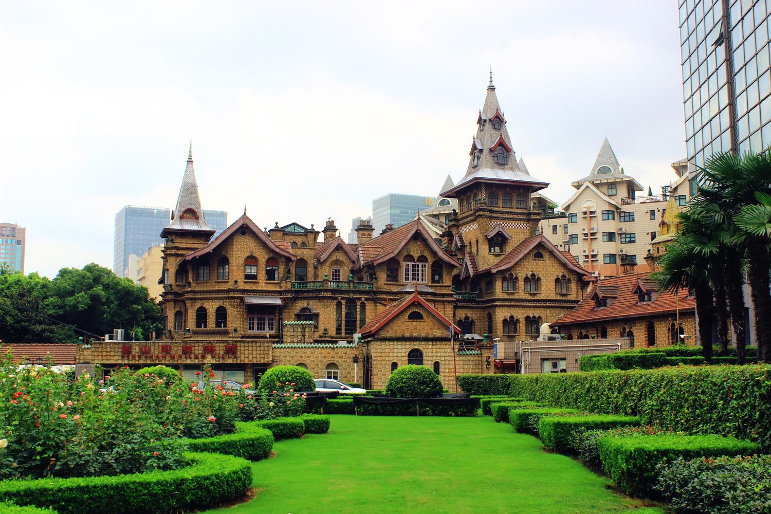 Shanghai: From Colonial Paris to Modern China Guided Tour 2