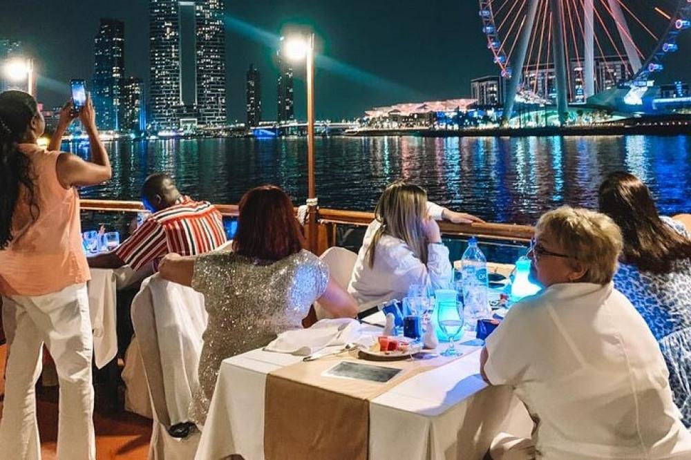 Dubai Marina: Dhow Dinner Cruise With Live Show 2