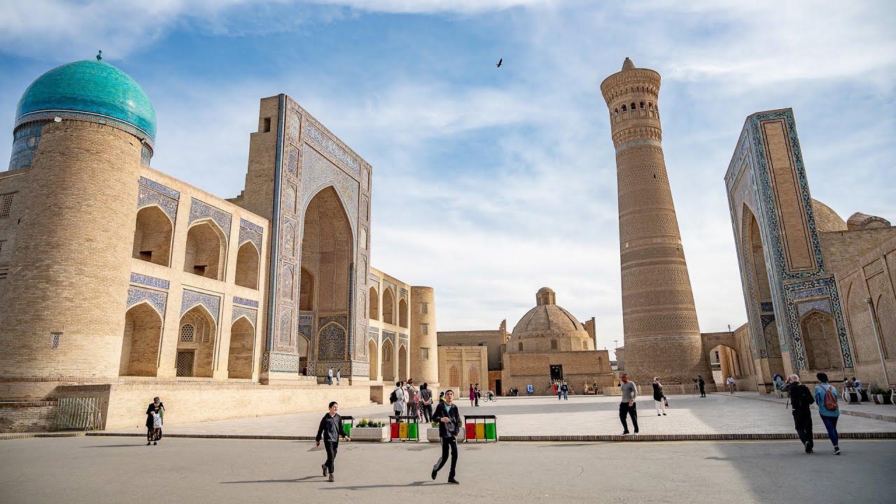 From Tashkent: Bukhara Day Trip with Guide and Lunch