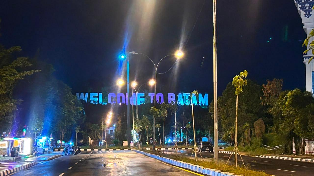 From Singapore to Batam Like a Local After Dark Tour 2