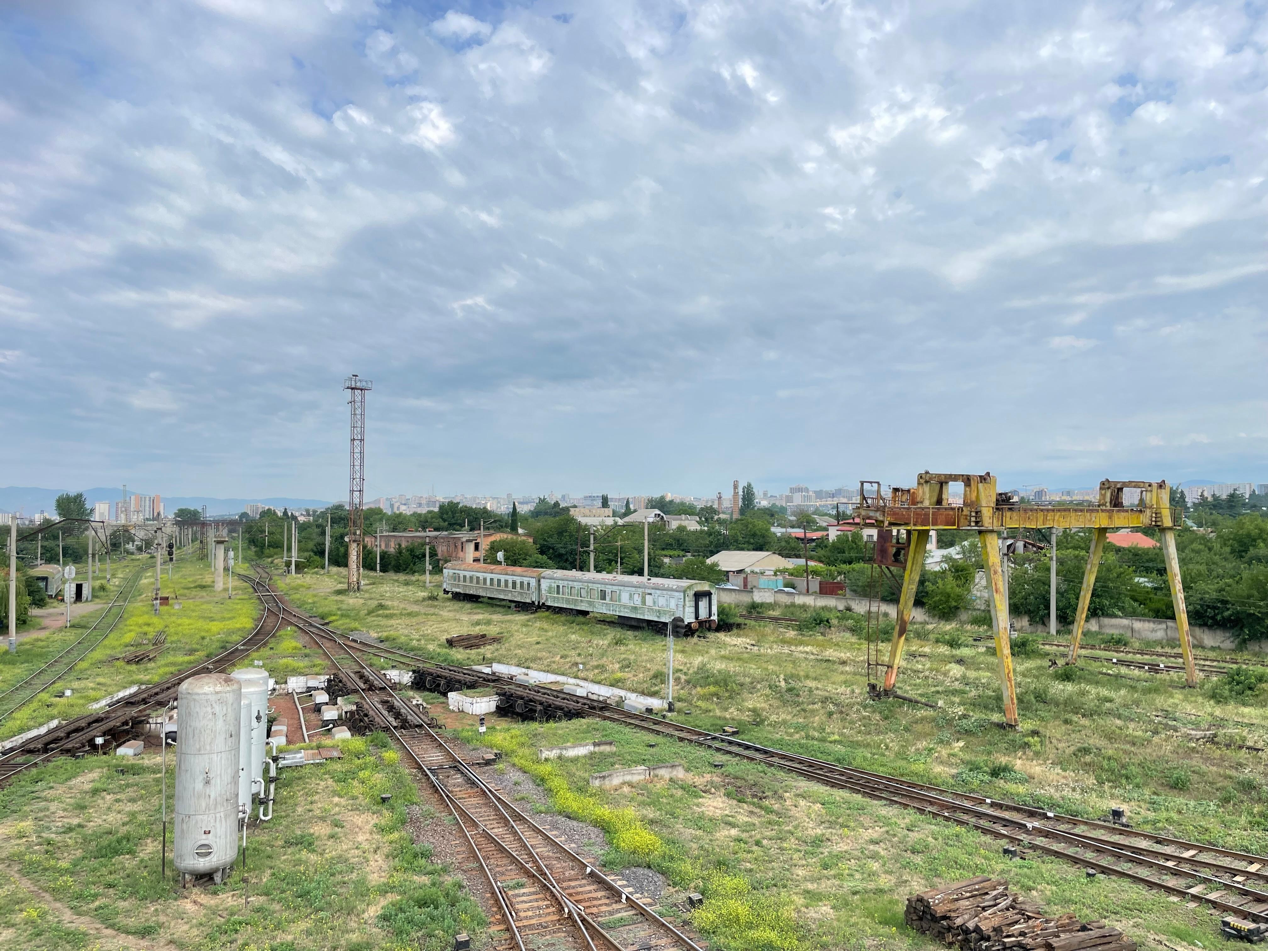 Tbilisi: Modern vs. Forgotten Neighbourhoods Urban Tour 2