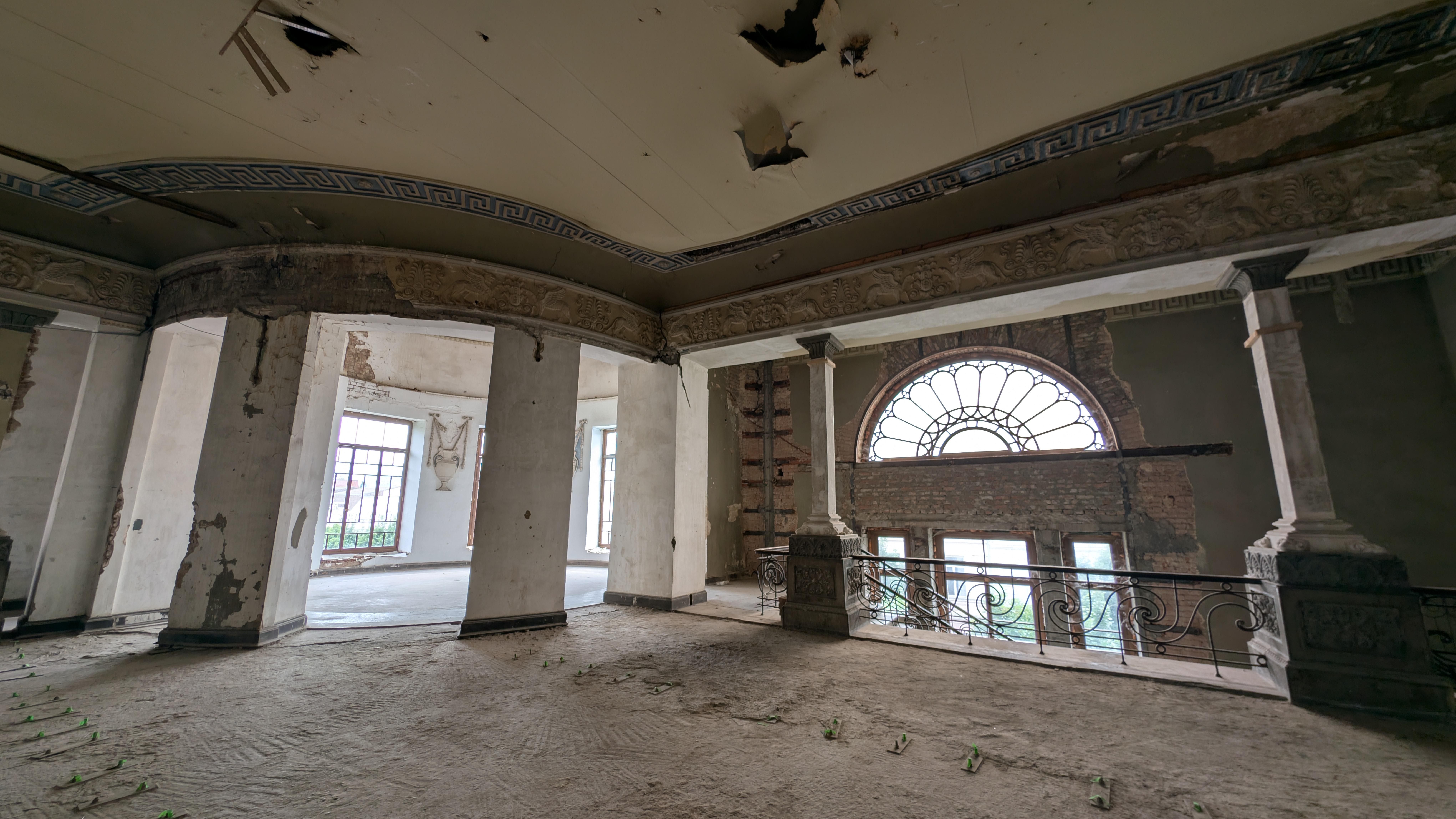 Tbilisi: Abandoned Apollo Cinema Tour 2