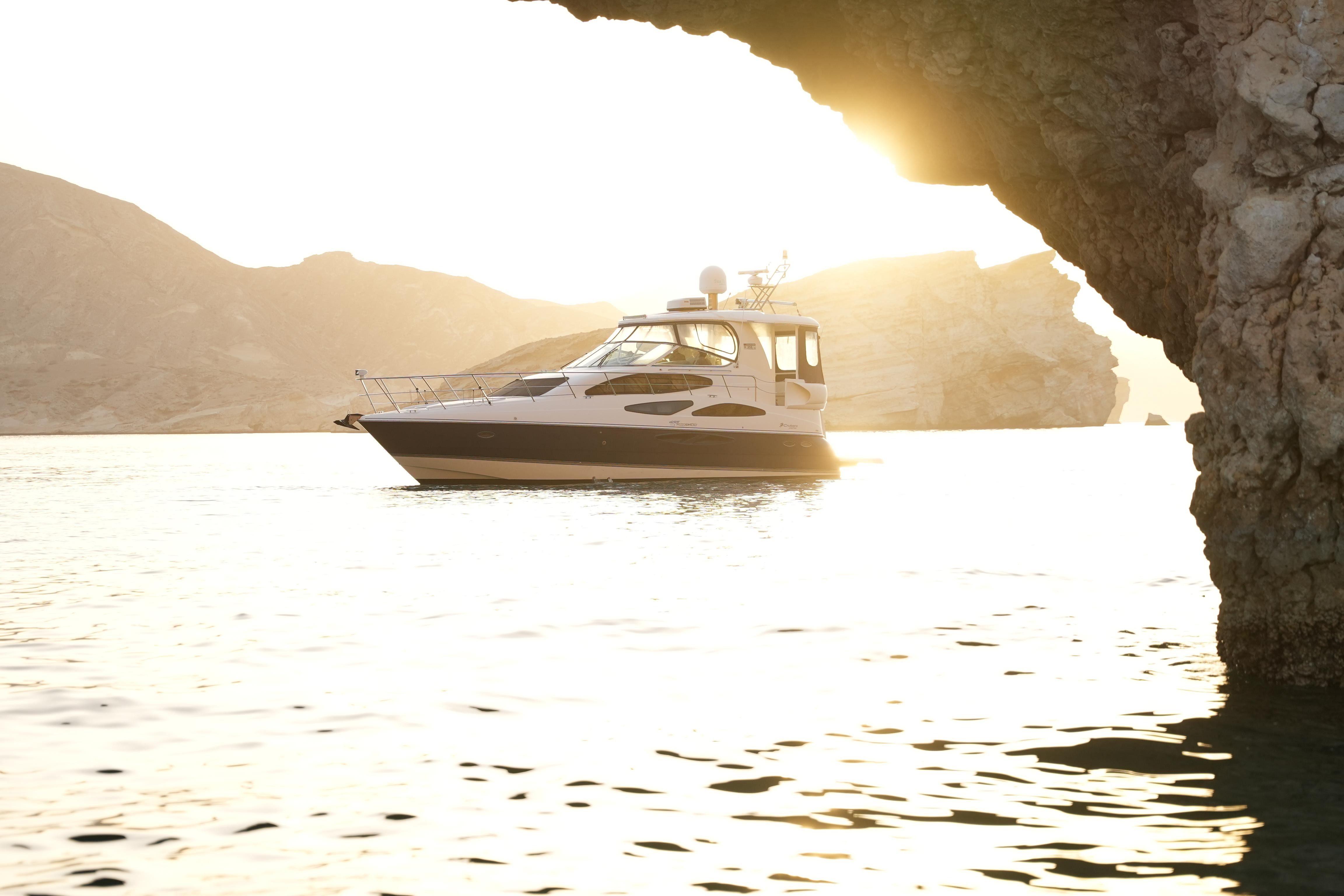 Daymaniyat Islands: Private 8-Hour Yacht Charter