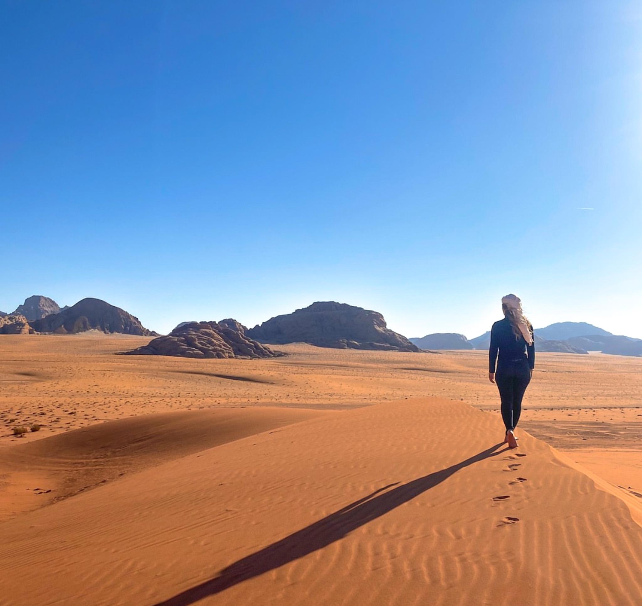 Wadi Rum: Overnight Jeep Tour with Meals and Sandboarding 2