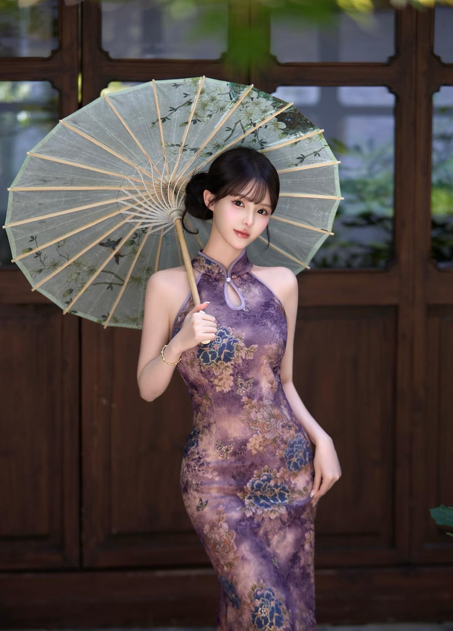 Shanghai: Cheongsam Rental and Photoshoot Packages 3