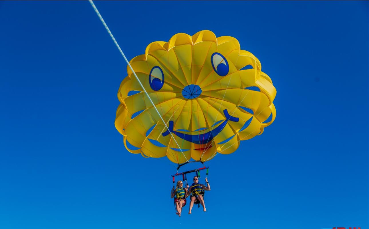 Doha: Parasailing with The Pearl, West Bay & Skyline Views 2