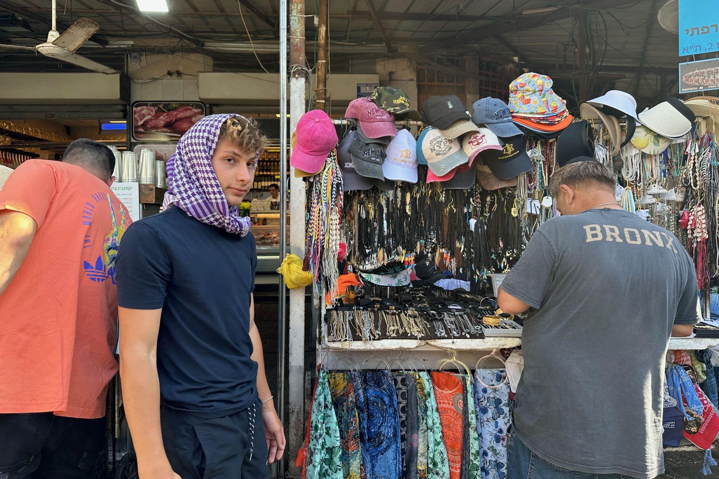 Tel Aviv: Carmel Market & Neighborhood Guided Walking Tour 3
