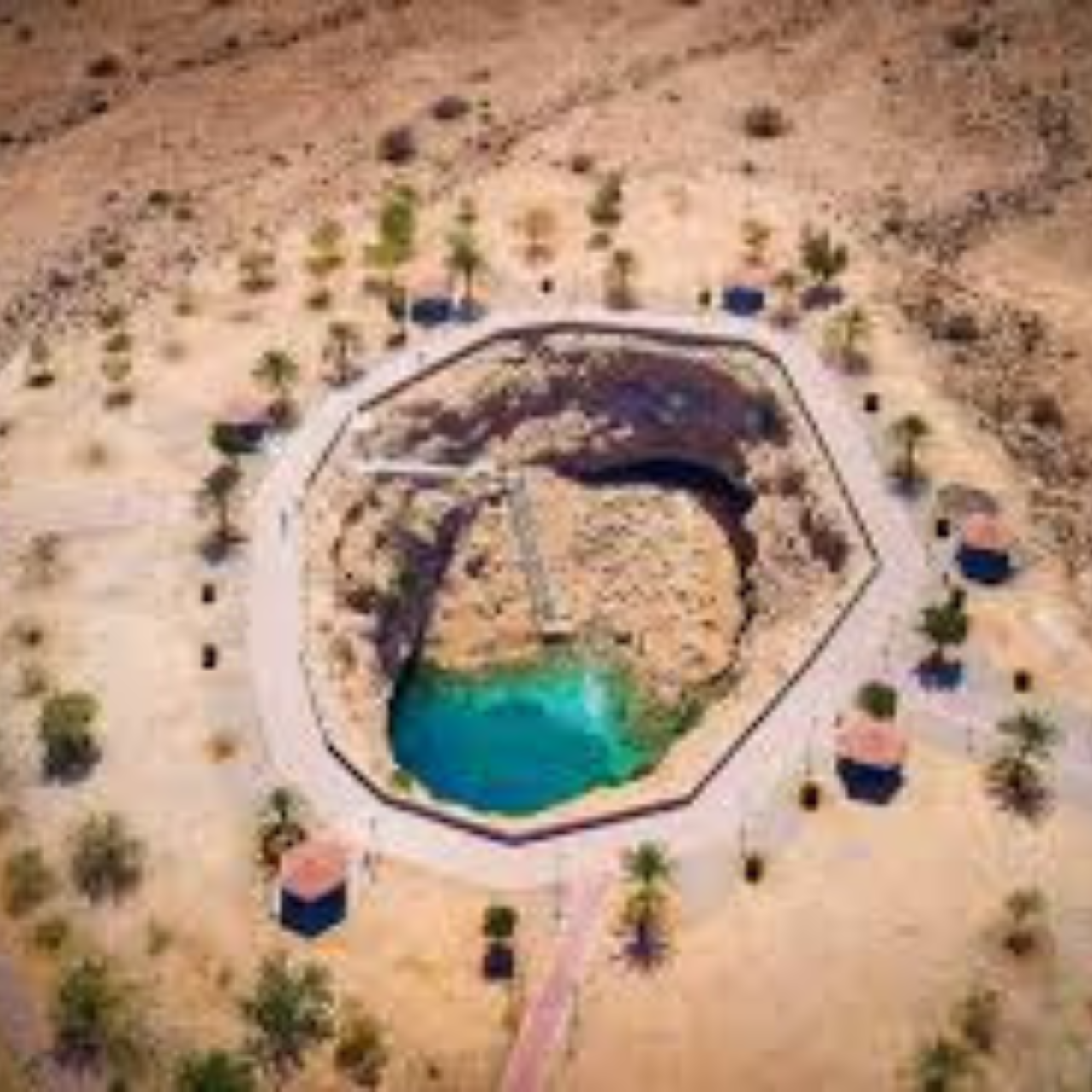 Muscat: Wadi Shab, Bimmah Sinkhole & Tiwi with local guide 3