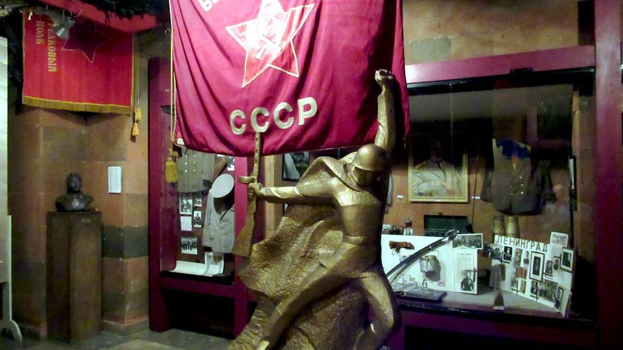 Yerevan: Mother Armenia and WWII History Tour 2