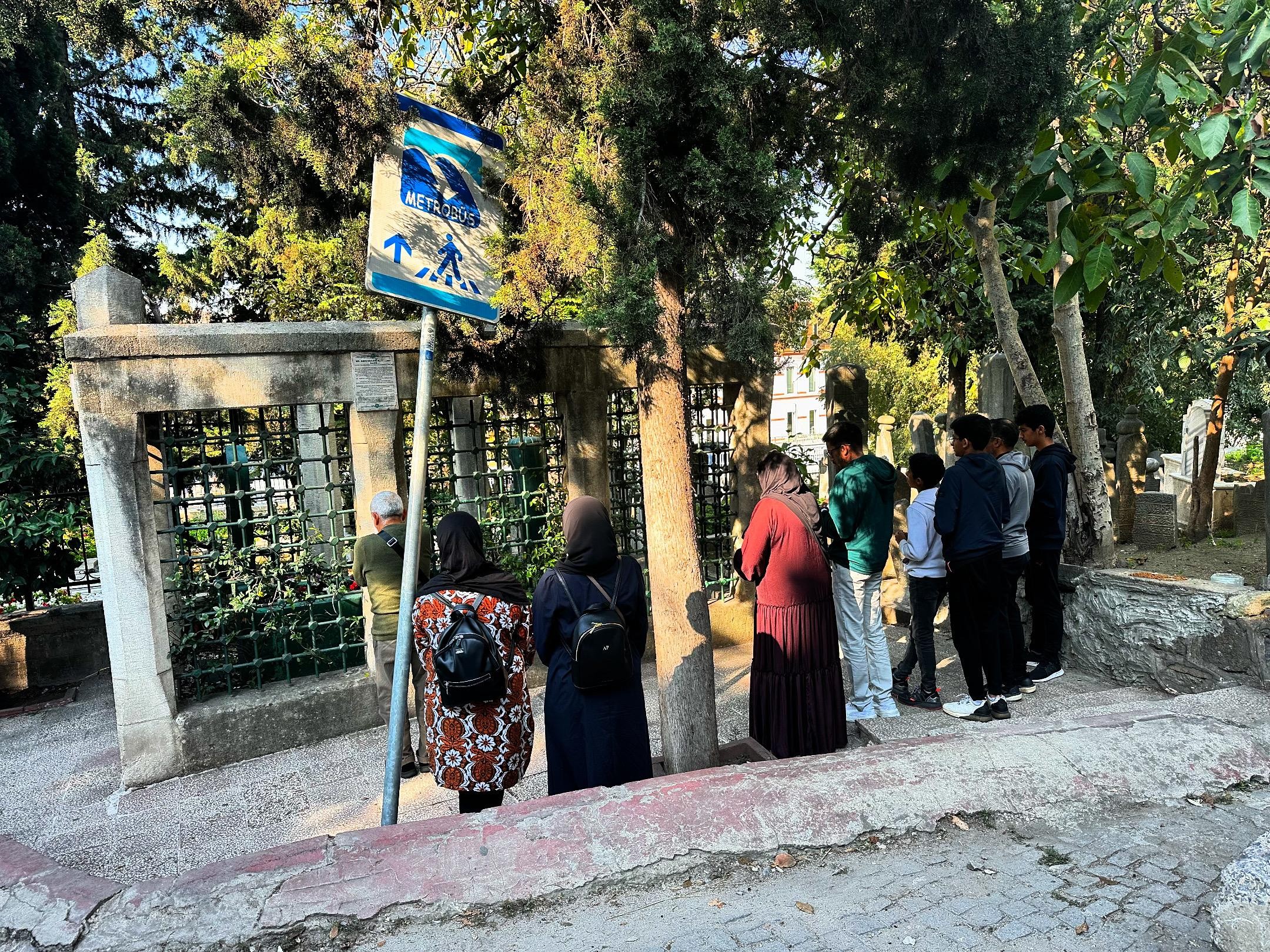 Istanbul: Full Day Islamic Sahaba Tour with Lunch & Transfer 2