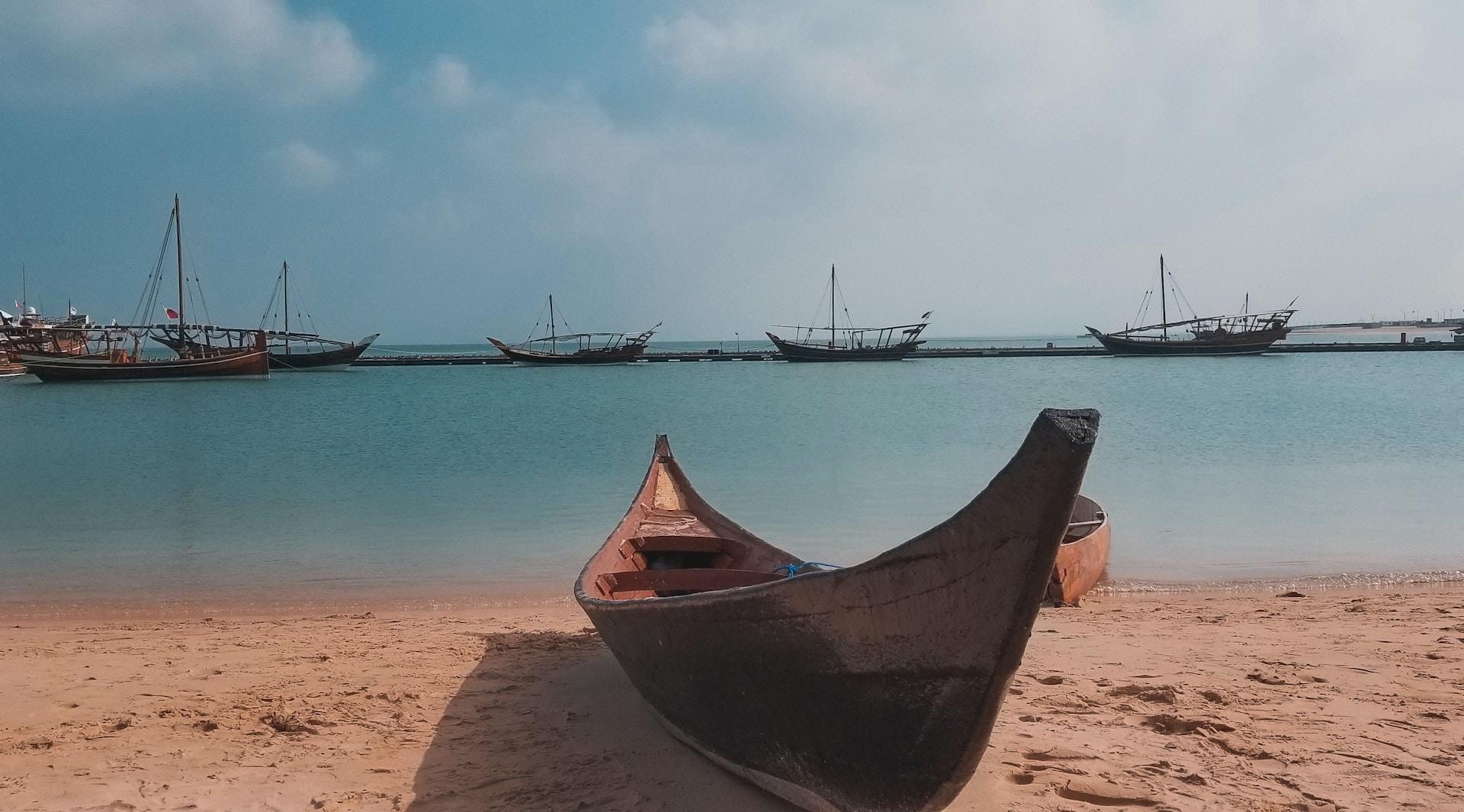 Doha: North and West of Qatar Private Combo Tour