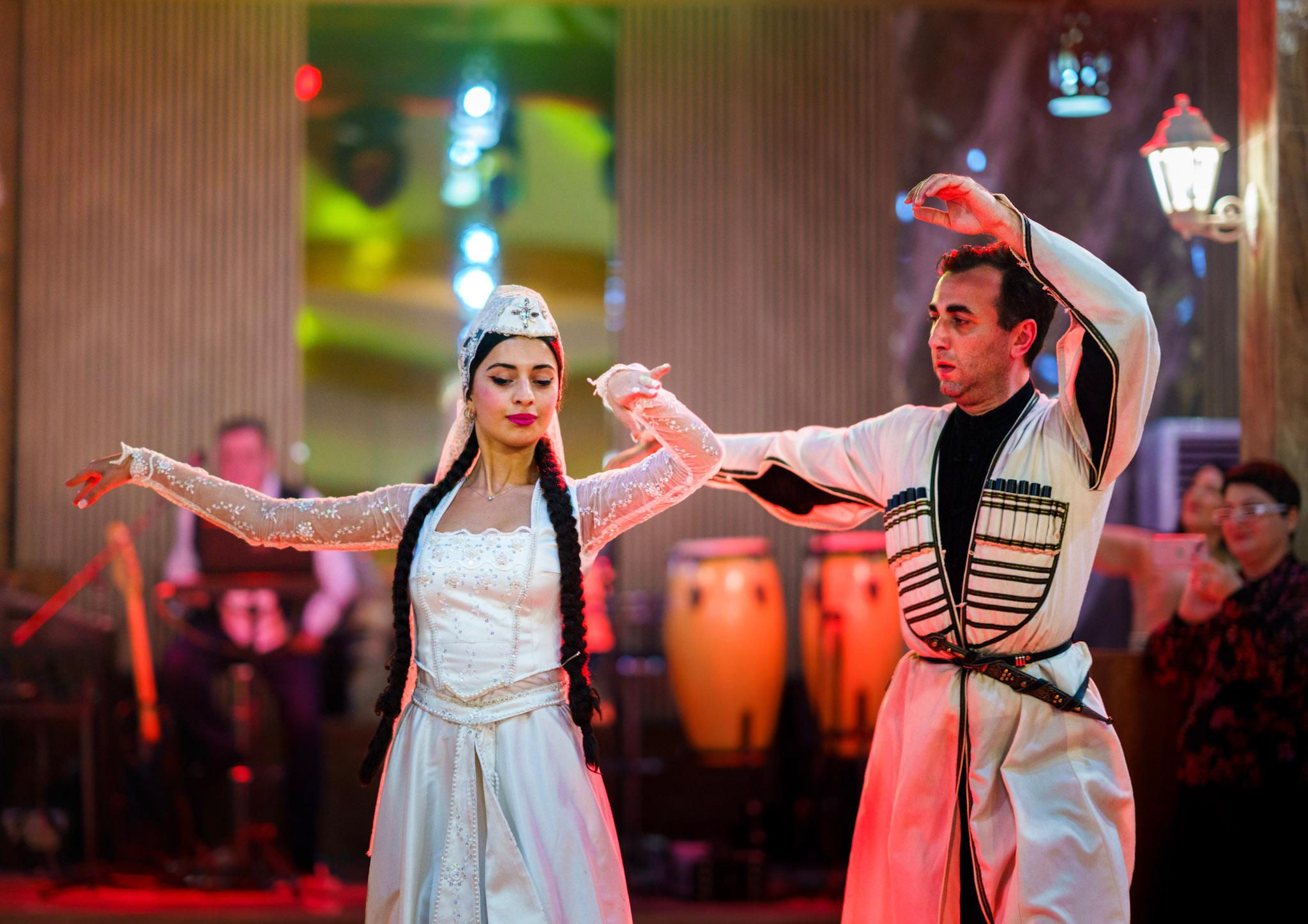 Tbilisi: Georgian Dinner & Dance Show – Social Night