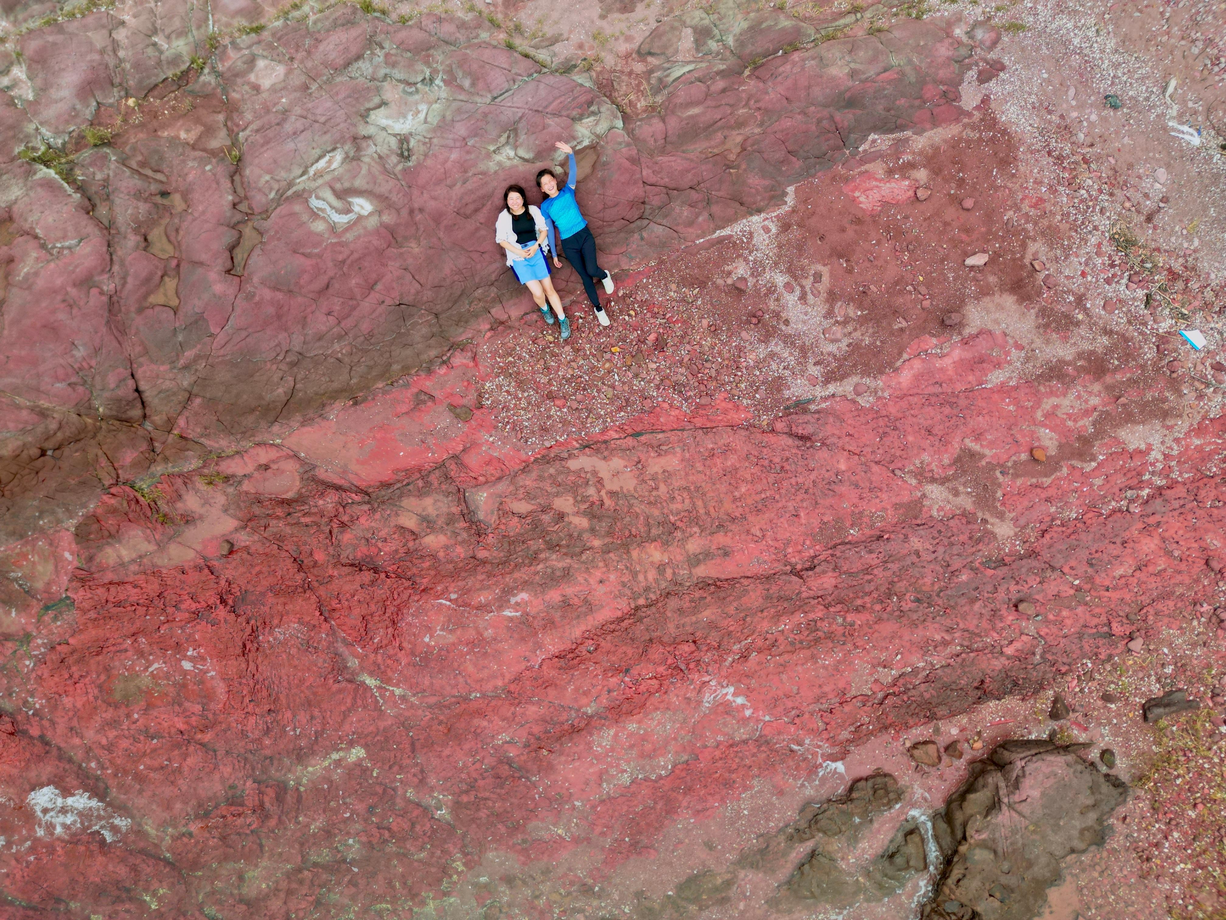 Hong Kong: Geopark Flaming Red Coast Hopping Tour 3
