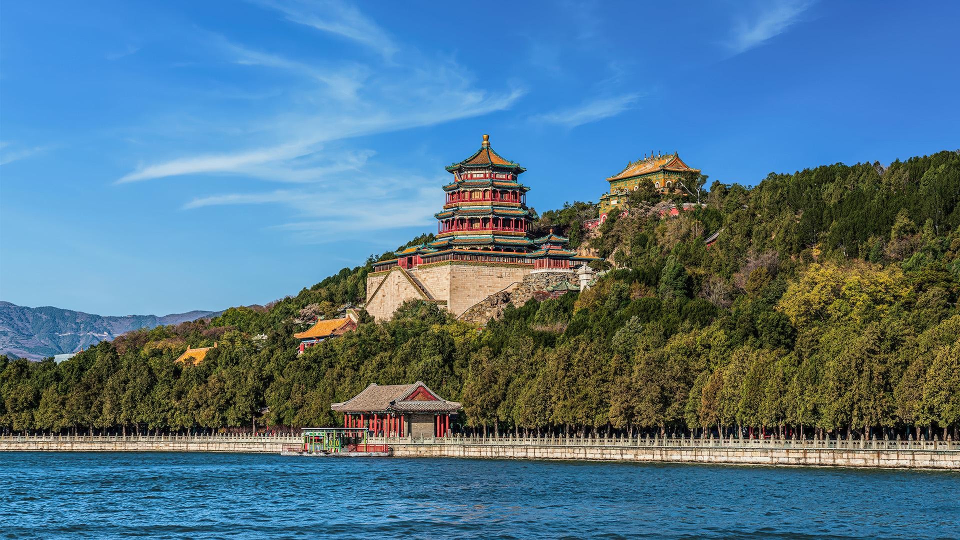 Beijing: Giant Panda Pavilion & Summer Palace Day Tour