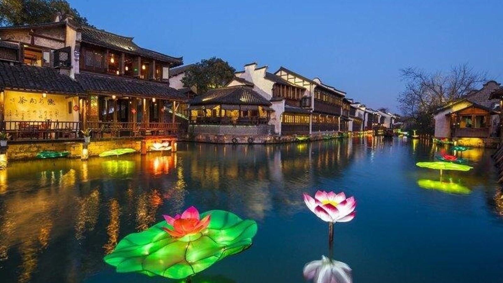 Shanghai: Nanxun Water Town Night Private Day Trip 3