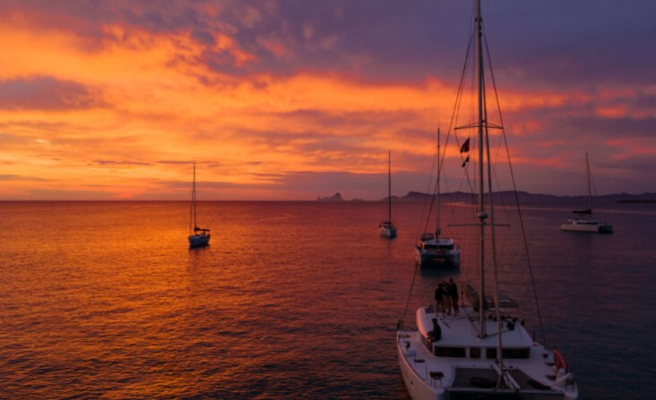 Langkawi: Sunset Cruise with BBQ Dinner & Unlimited Drinks 3