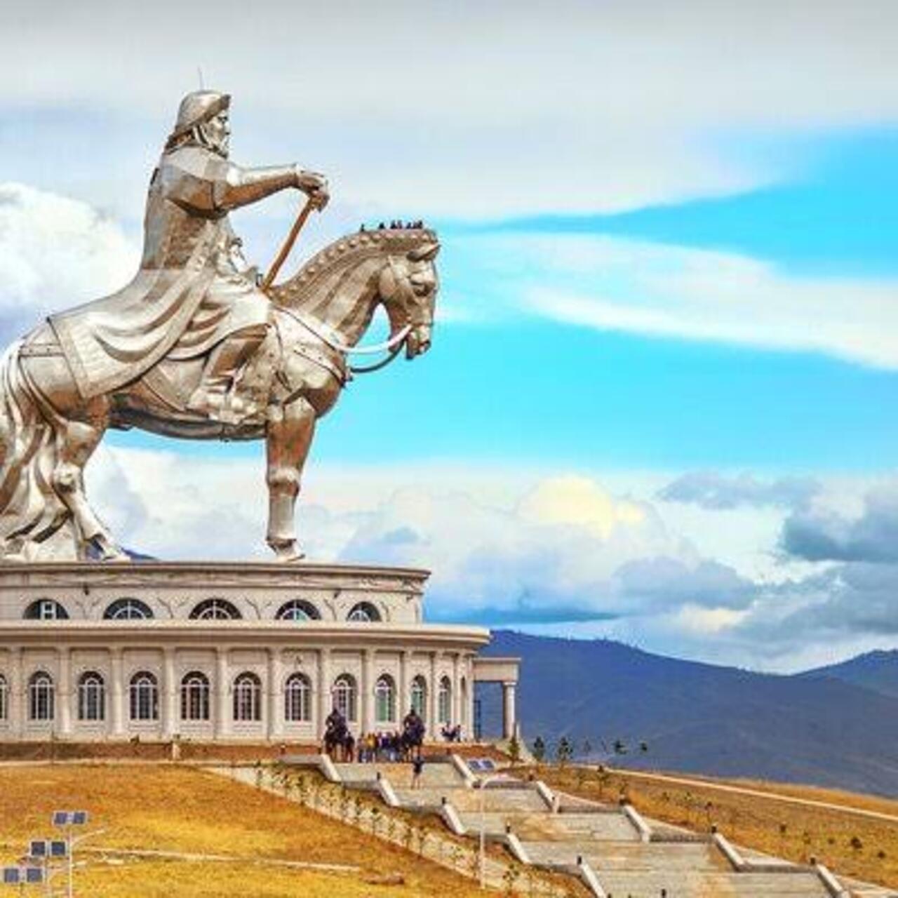 Ulaanbaatar: Genghis Khan Statue & Stargazing Tour
