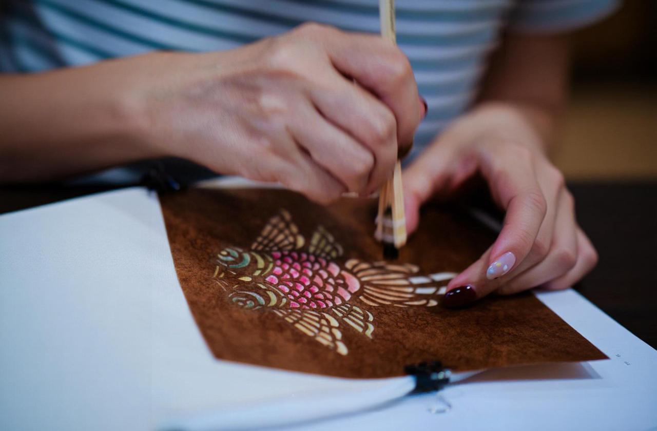 Beijing: Botanical Print Tote Bag Experience 3