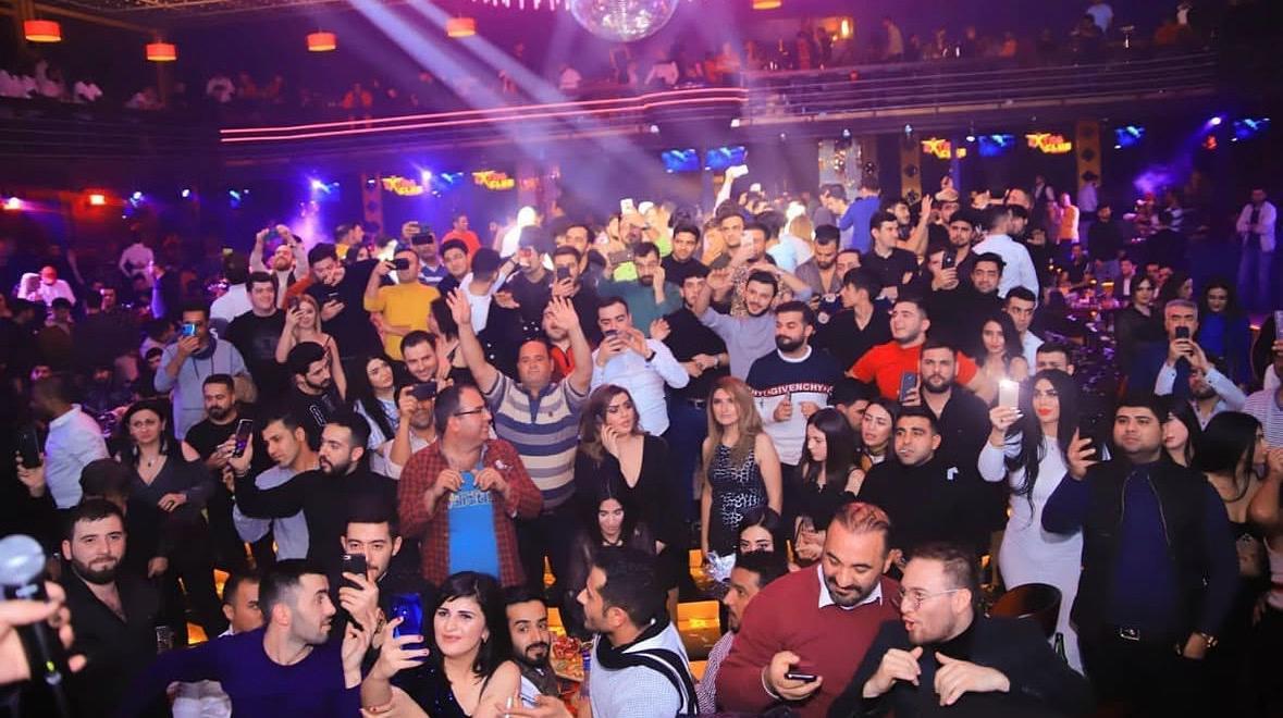 Baku: Nightclub Entry with Hotel Transfer 2