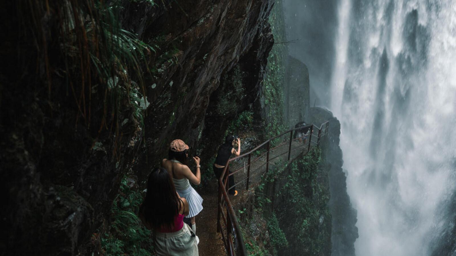 Hangzhou: Daye Valley Waterfalls Private Day Trip 2