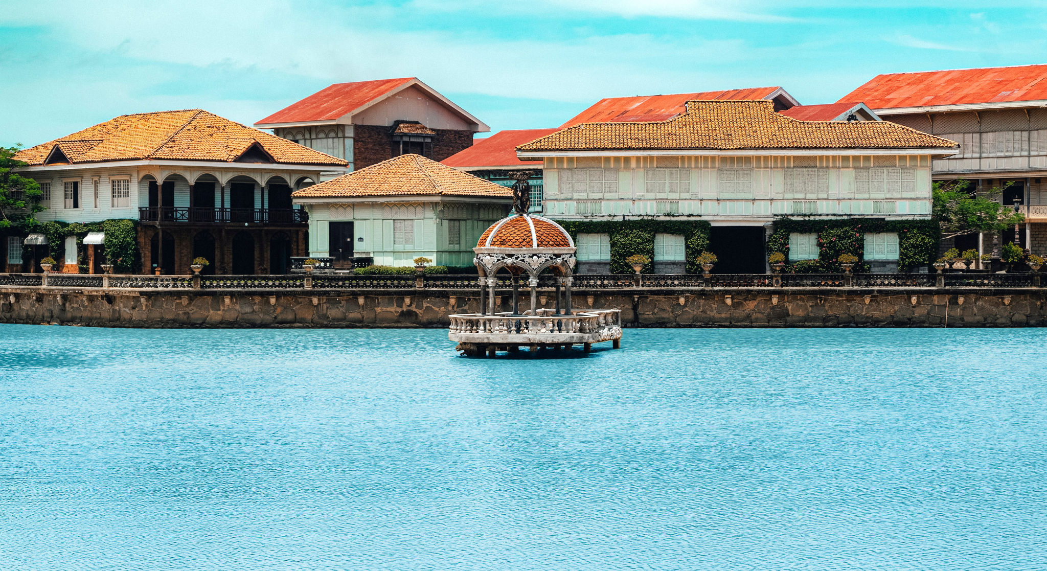 From Manila: Las Casas Filipinas de Acuzar Guided Day Trip 3