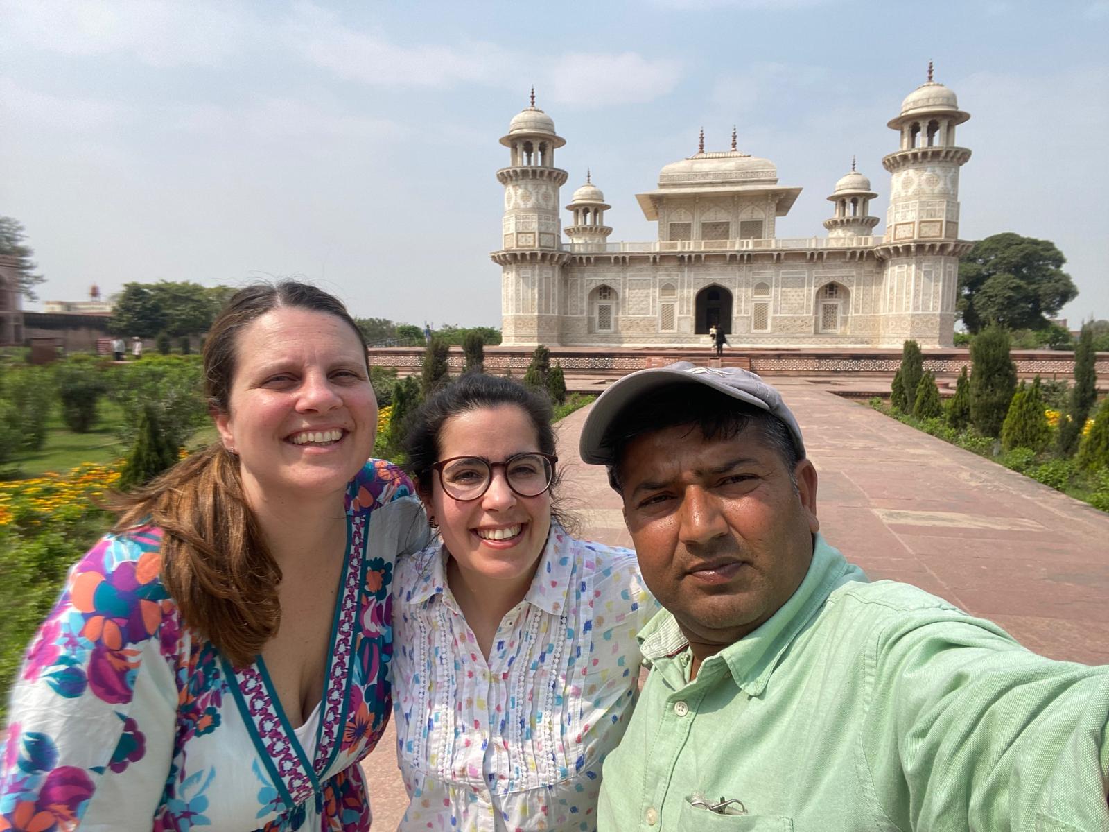 Taj Mahal and Fort Visits - Private Tour with Guide 3