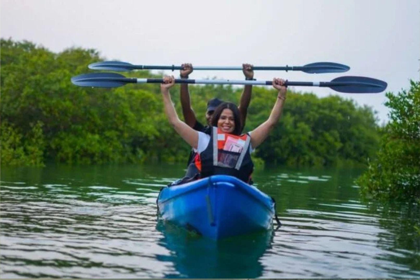 Al Thakira: Mangrove Forest Guided Kayaking Tour 2