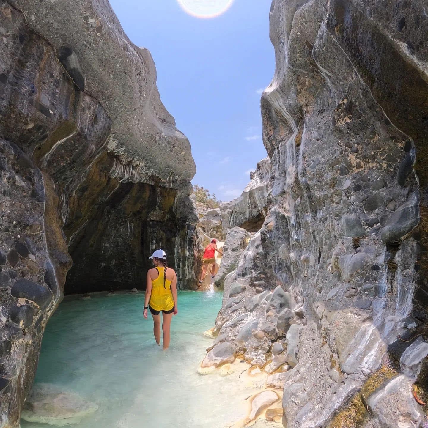 From Muscat: Wadi Al Huqain and Al Hazm Castle Day Trip 2