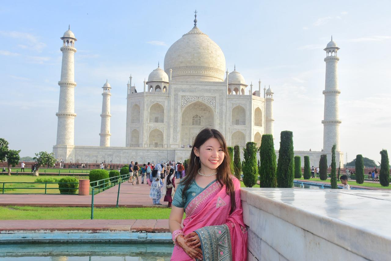 Chennai to Taj Mahal, Agra day trip with return flights 2