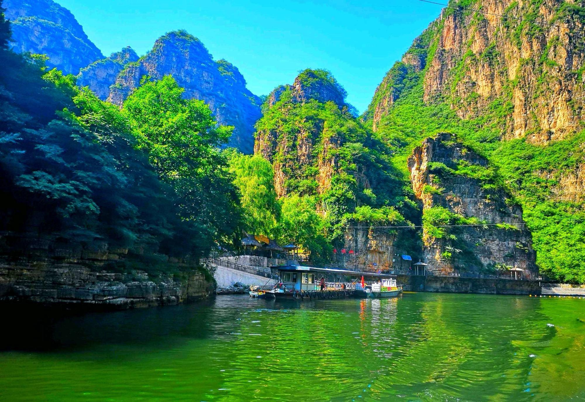 Beijing Longqing Gorge Tour With English Speaking Driver