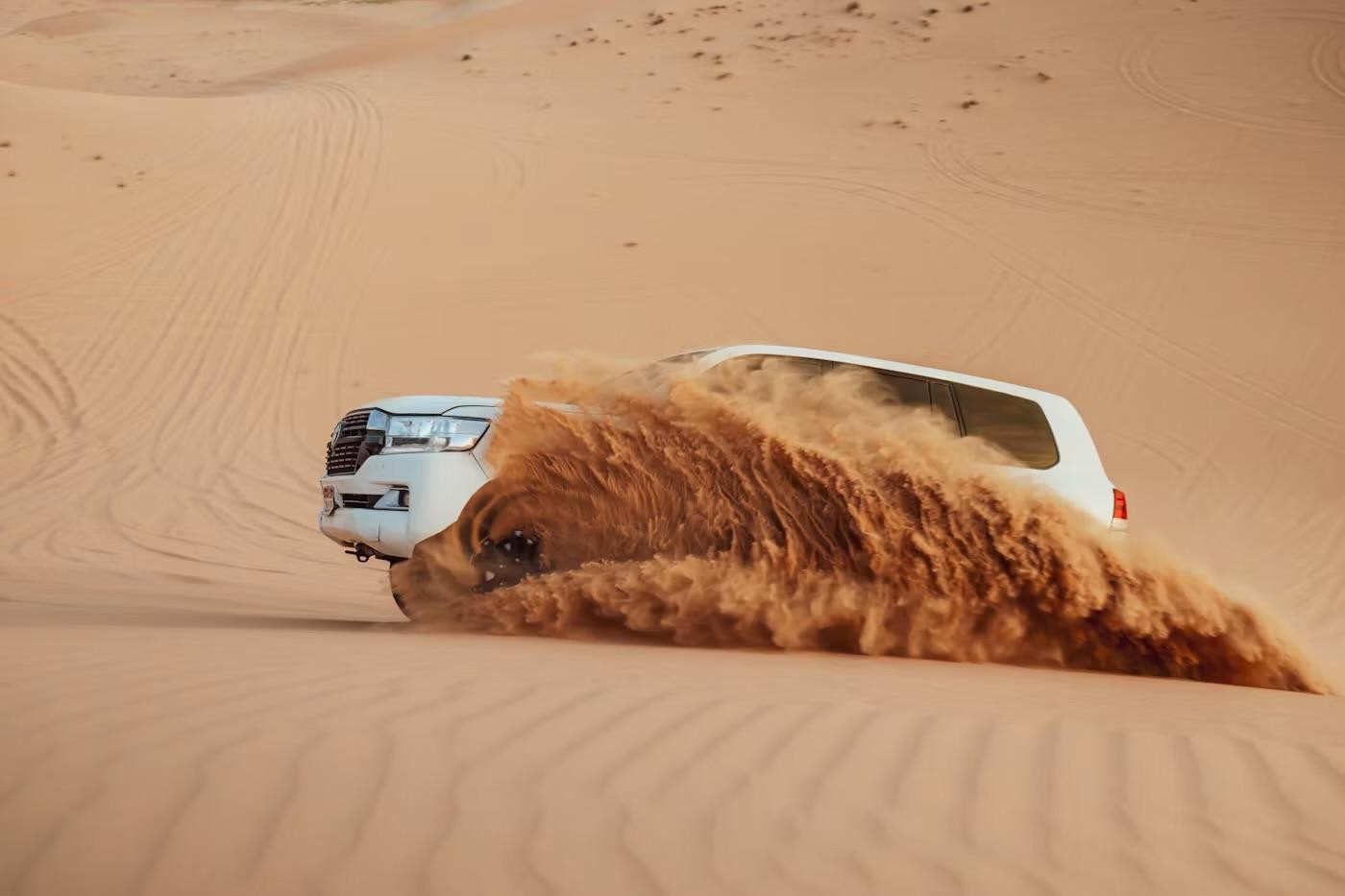 Doha: Shared 4x4 Desert Safari, Dune Bashing & Inland Sea